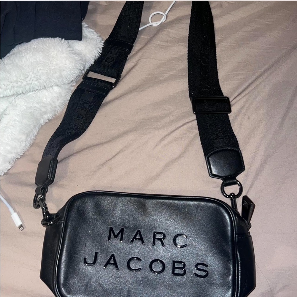 Marc Jacobs black snapshot purse